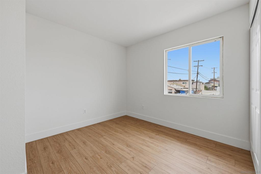 3136 44th Street Property Photo 9