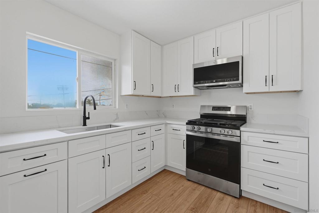 3136 44th Street Property Photo 16