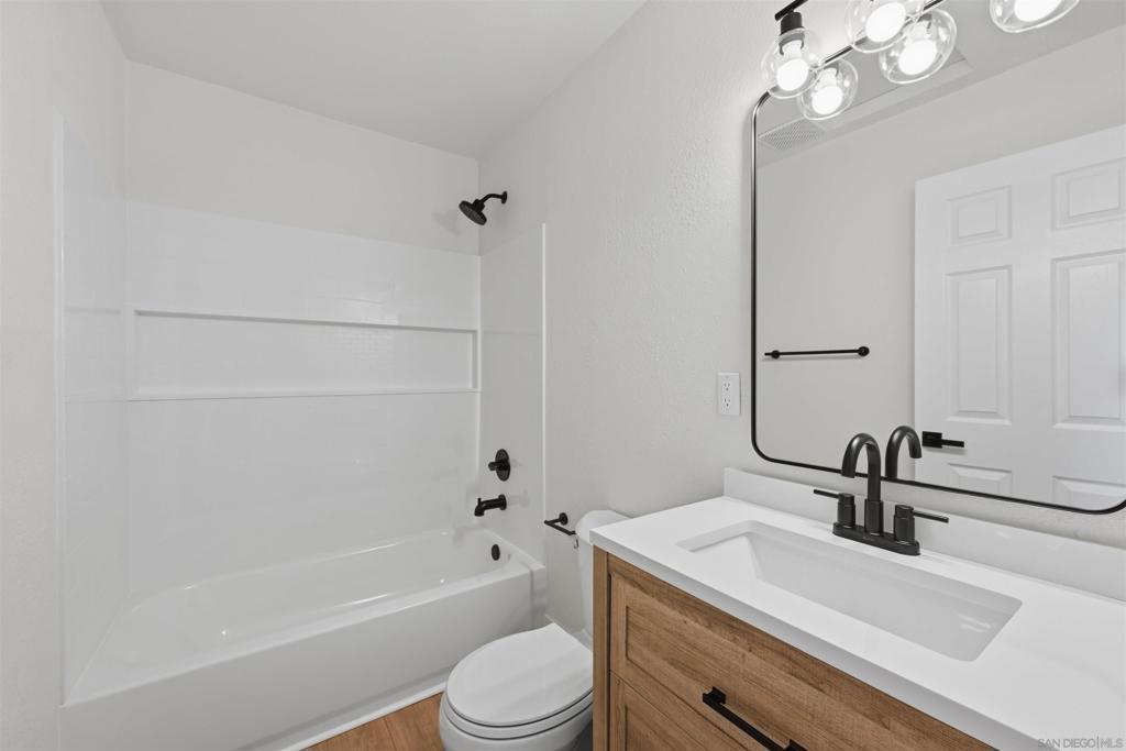 3136 44th Street Property Photo 24