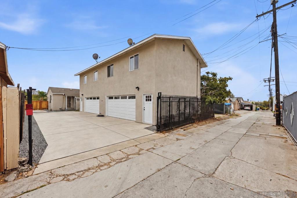 3136 44th Street Property Photo 40