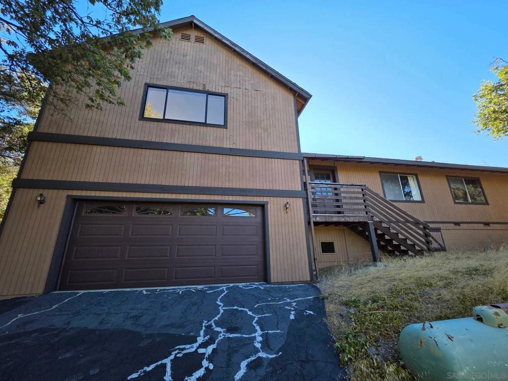 2843 Heliotrope Drive Property Photo 1