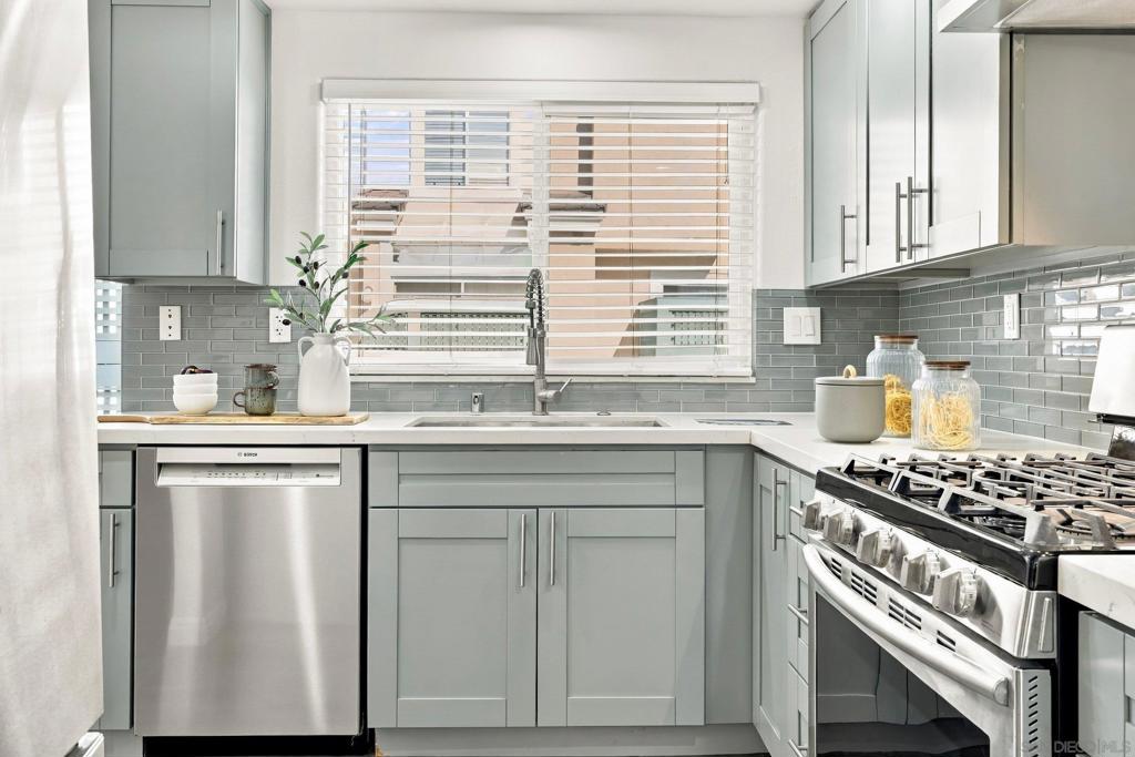 12908 Carmel Creek 84 Property Photo 14