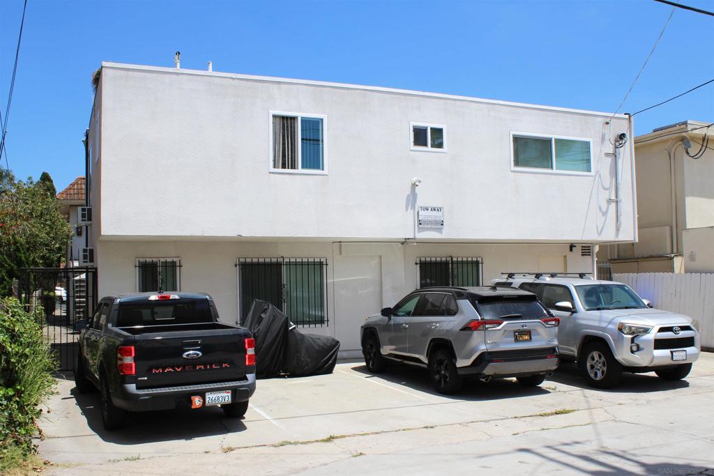 4430 Campus Avenue Property Photo 4