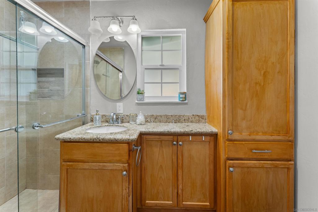 1721 Poinciana Dr Property Photo 29
