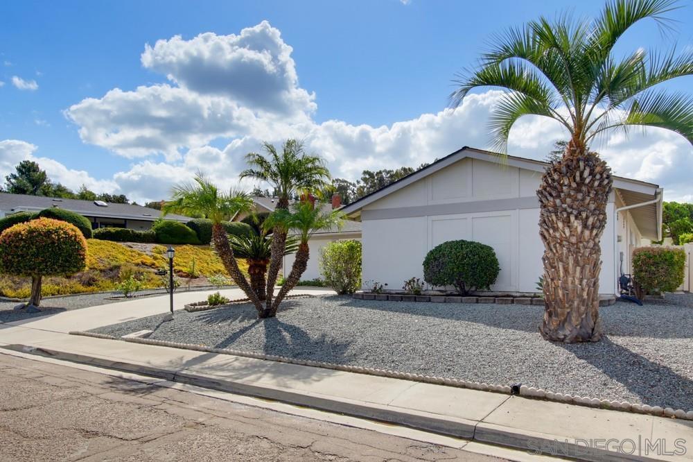 12419 Nacido Drive Property Photo 3