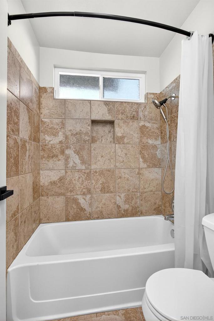 1461 Autumn Woods Pl Property Photo 21