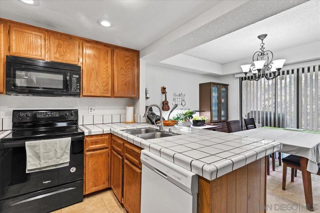 10424 Ridgewater Ln Property Photo 10
