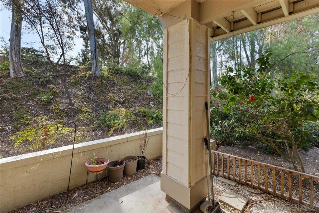 10424 Ridgewater Ln Property Photo 16
