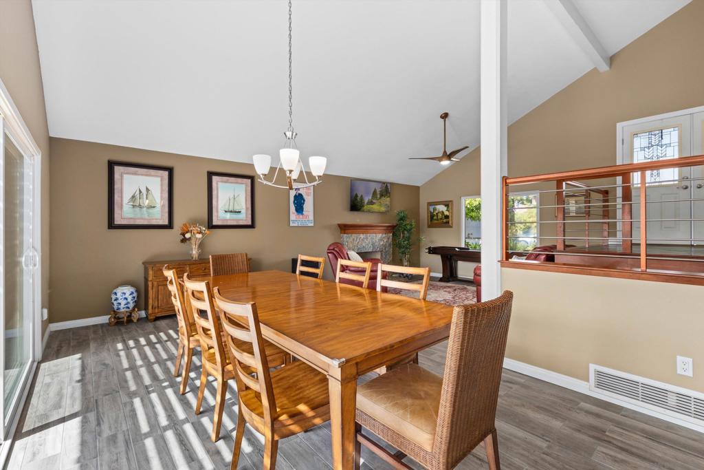 12645 Calma Ct Property Photo 7