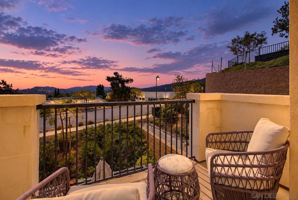 1222 Sunrise Vw 105 Property Photo 9