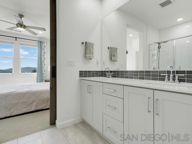 1222 Sunrise Vw 105 Property Photo 13