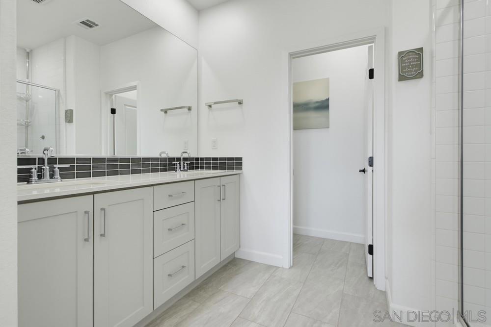 1222 Sunrise Vw 105 Property Photo 21