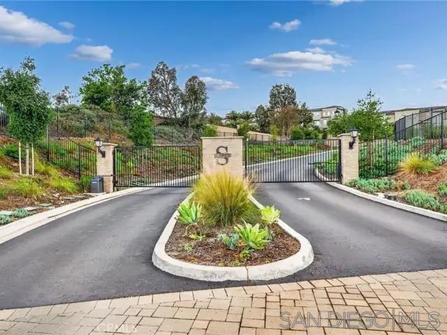 1222 Sunrise Vw 105 Property Photo 25