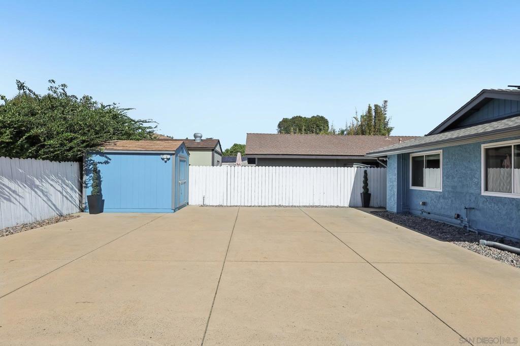 1015 Morse St B Property Photo 6
