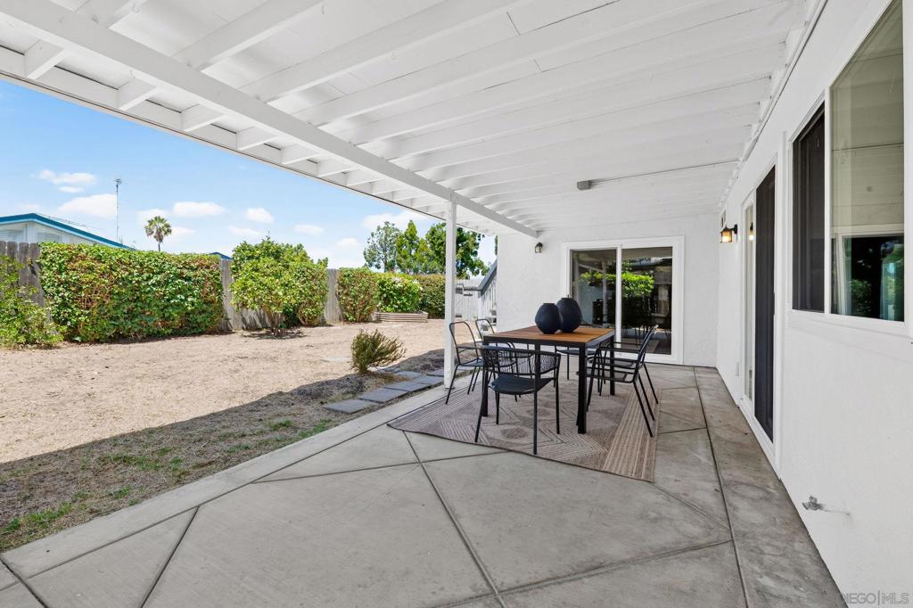 10170 Lady Bess Way Property Photo 11