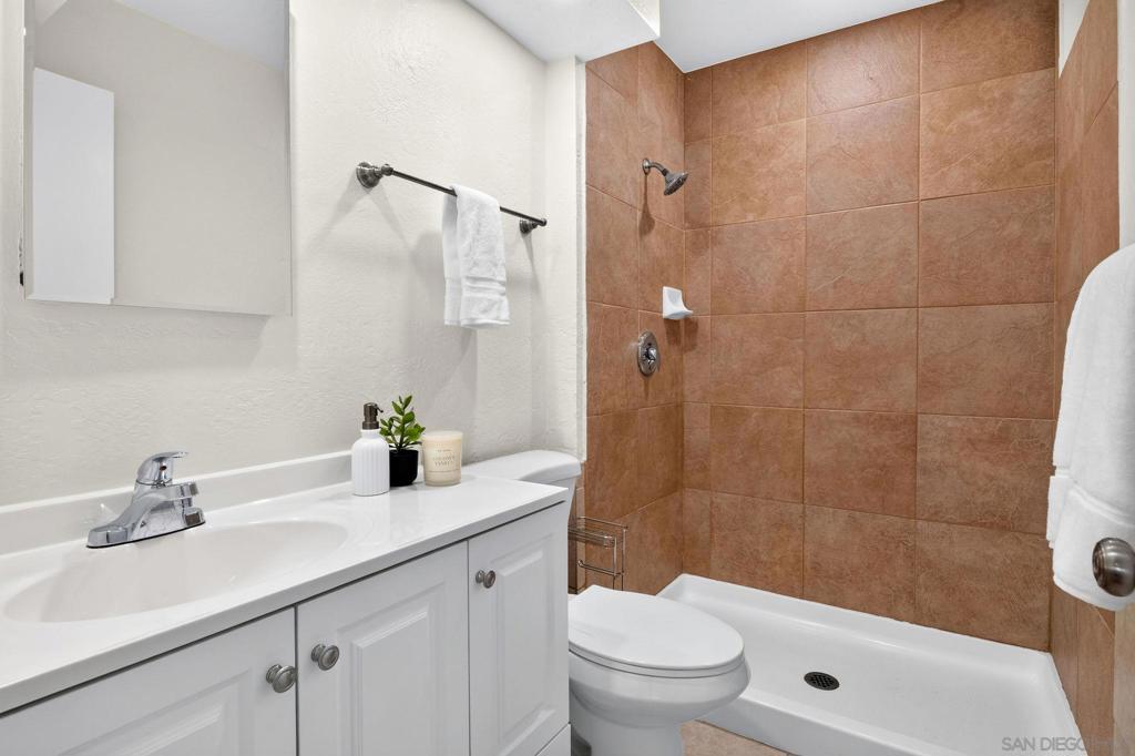 10170 Lady Bess Way Property Photo 17