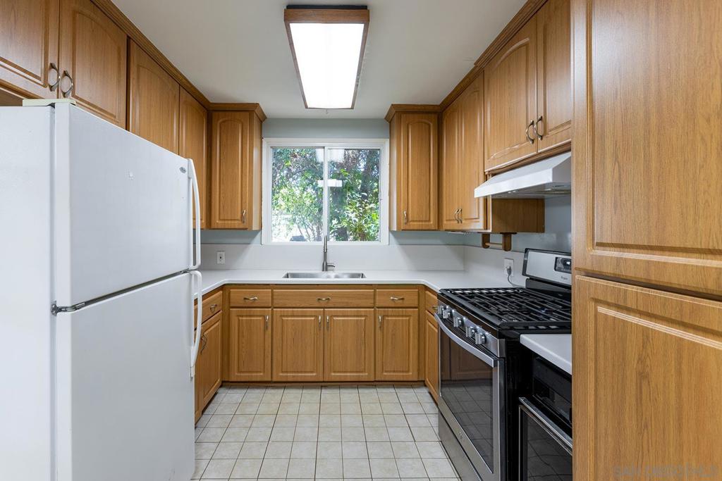 10810 Fuerte Dr. Property Photo 3
