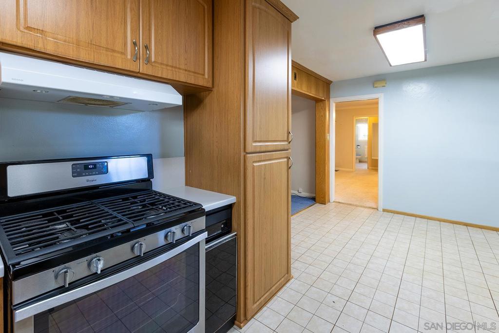 10810 Fuerte Dr. Property Photo 11