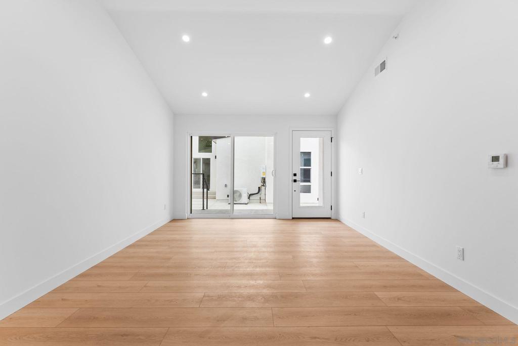 2743 45 Wilma St Property Photo 49