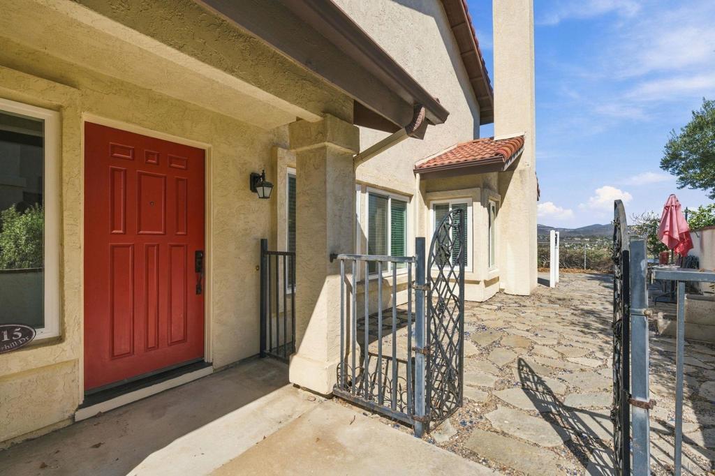 2315 Summerhill Dr Property Photo 6