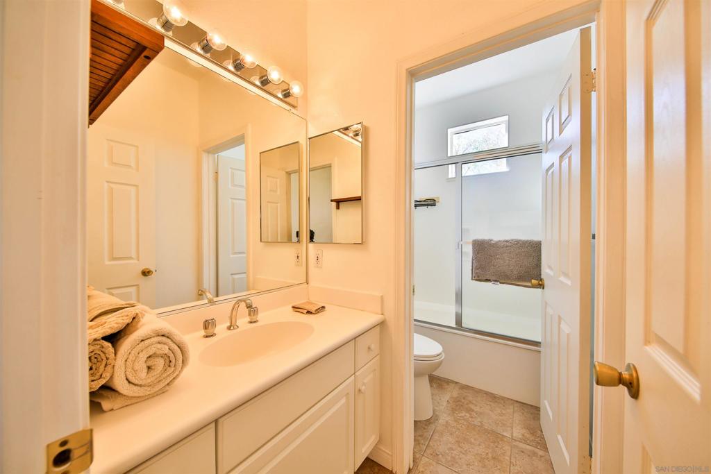 1840 Las Casitas Dr Property Photo 16