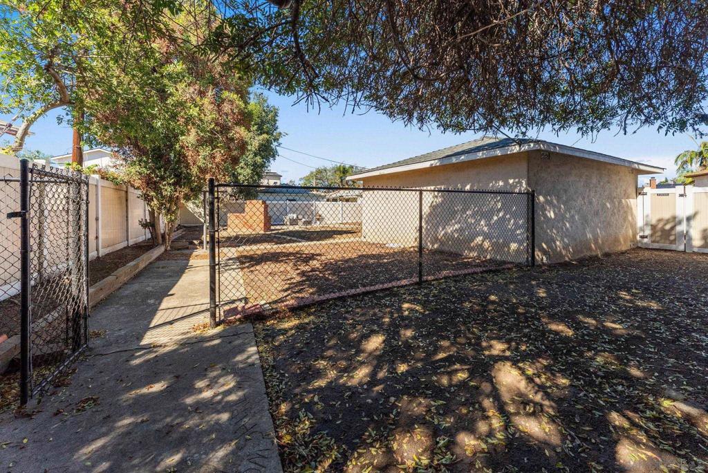 6223 Mesita Drive Property Photo 33
