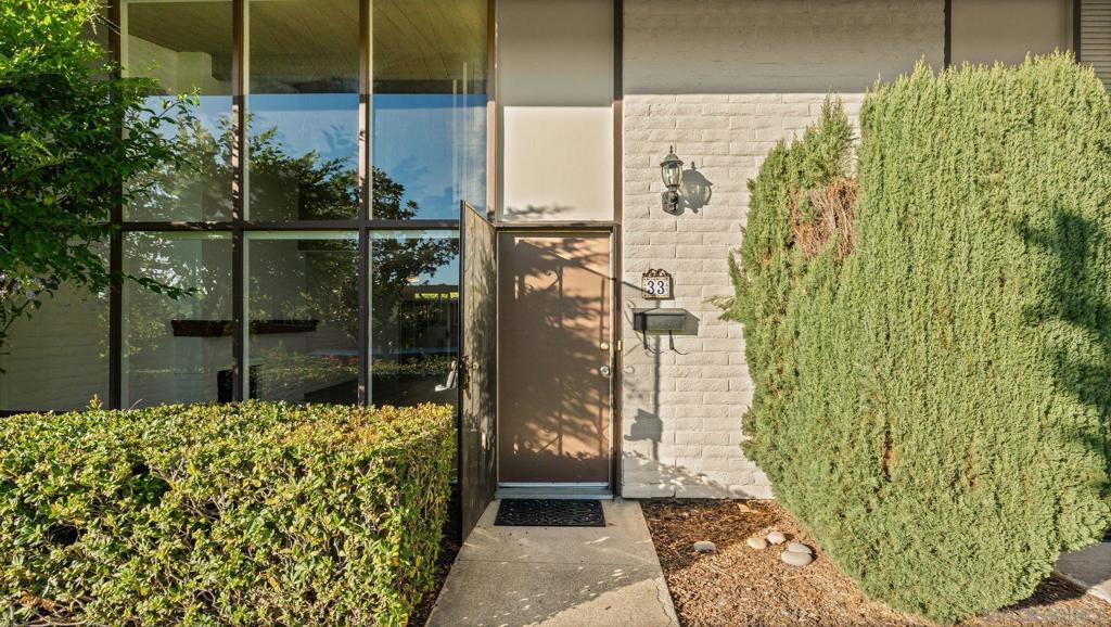 5750 Amaya Dr 33 Property Photo 11