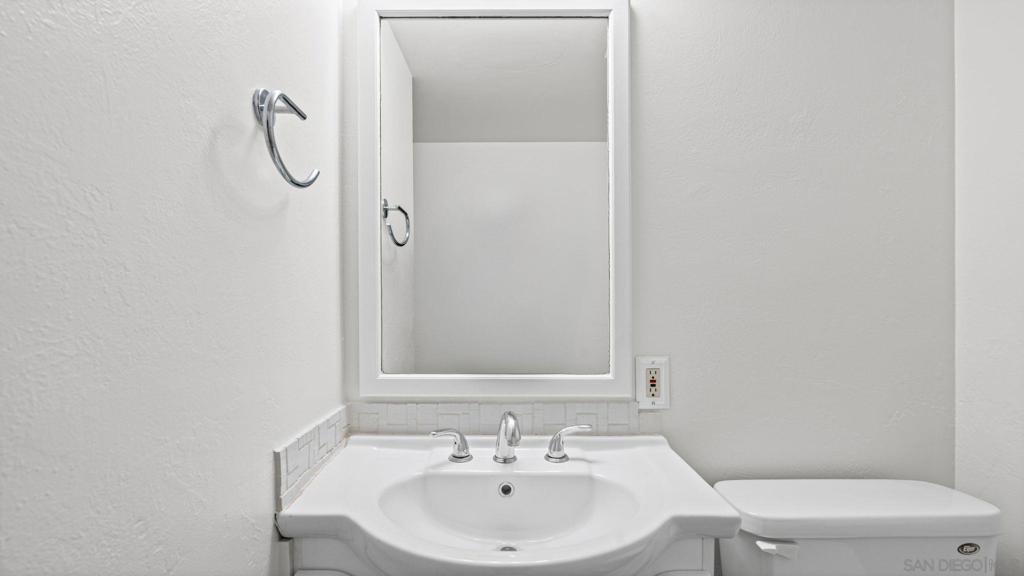 5750 Amaya Dr 33 Property Photo 22