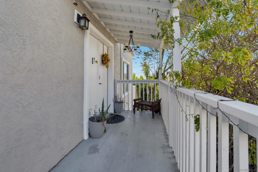 9811 Eucalyptus Street Property Photo 5