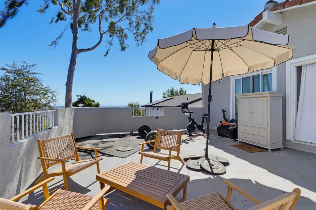 9811 Eucalyptus Street Property Photo 32