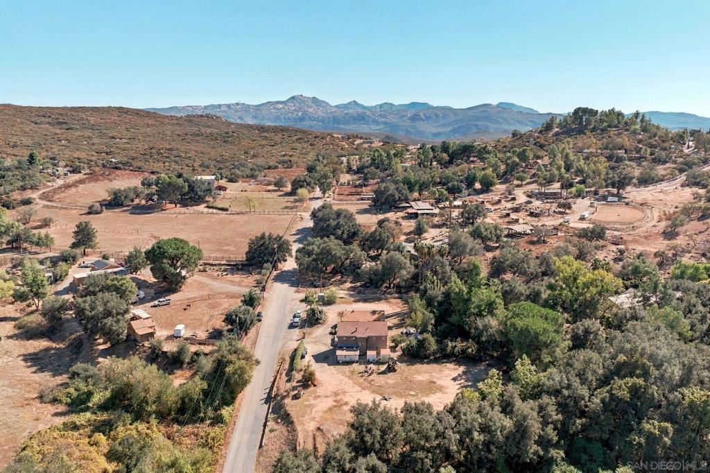 1492 Viejas Creek Trail Property Photo 31