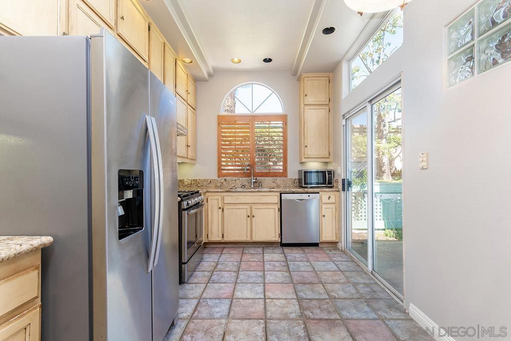 12912 Carmel Creek Rd 14 Property Photo 11