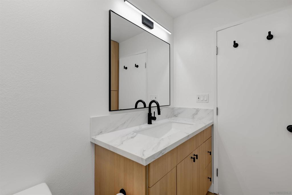 5657 Red River Dr. Property Photo 25