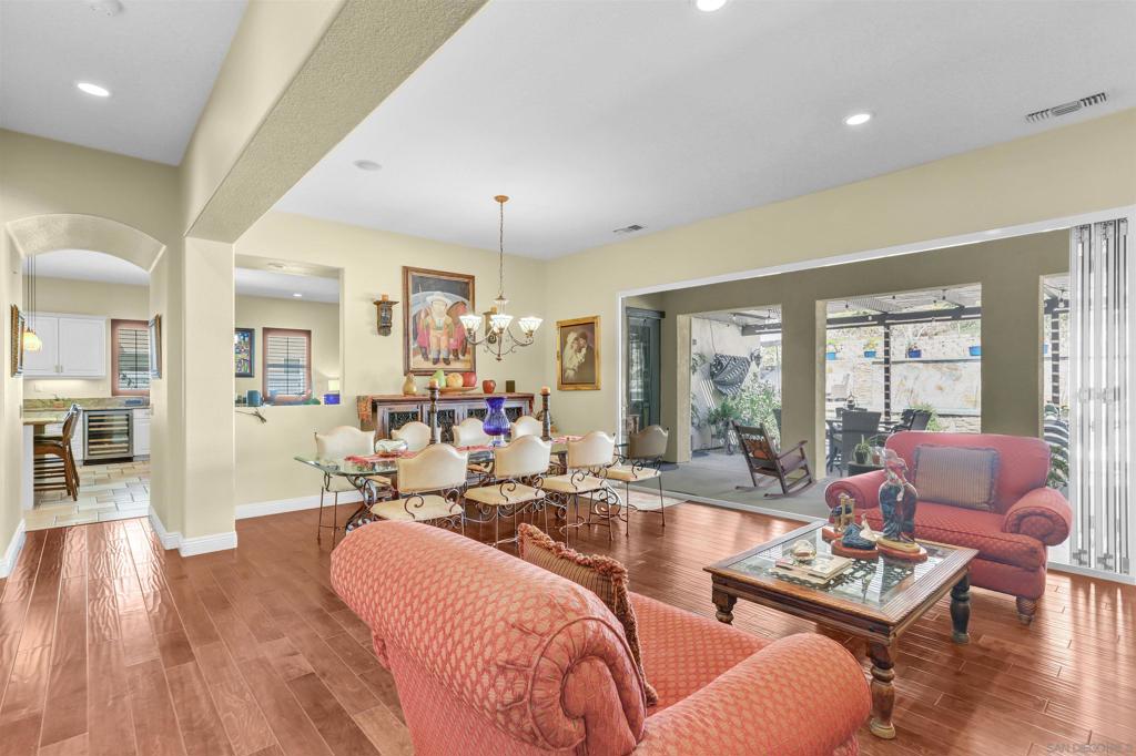 2743 Sadlers Creek Property Photo 4