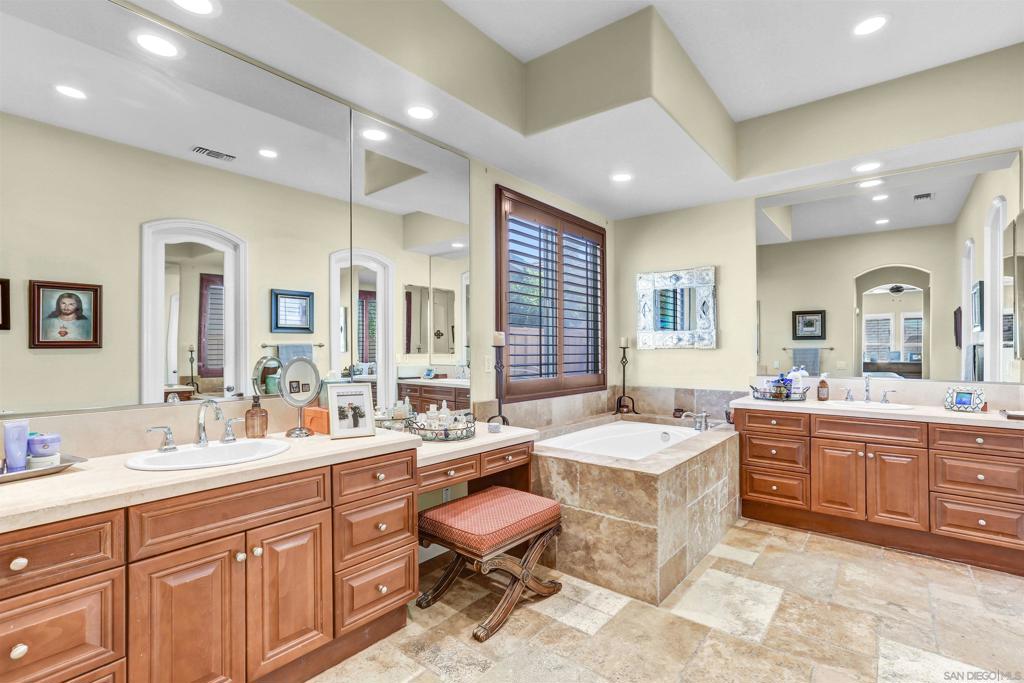 2743 Sadlers Creek Property Photo 16