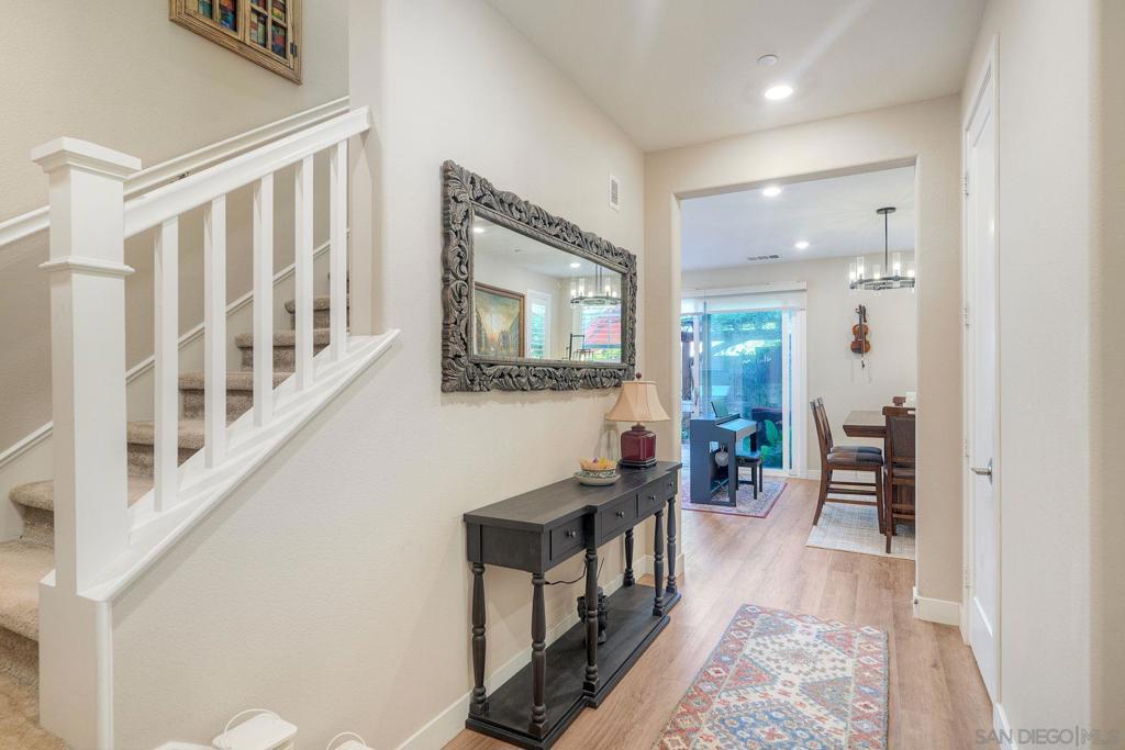 1817 Artemisia Ct Property Photo 5