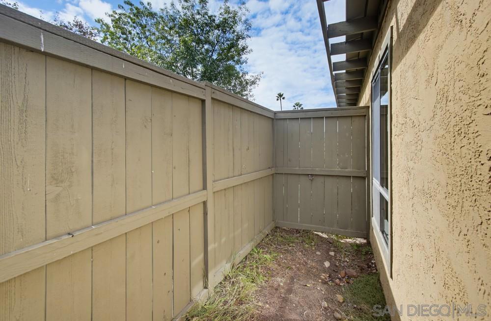 10597 Caminito Glenellen Property Photo 35