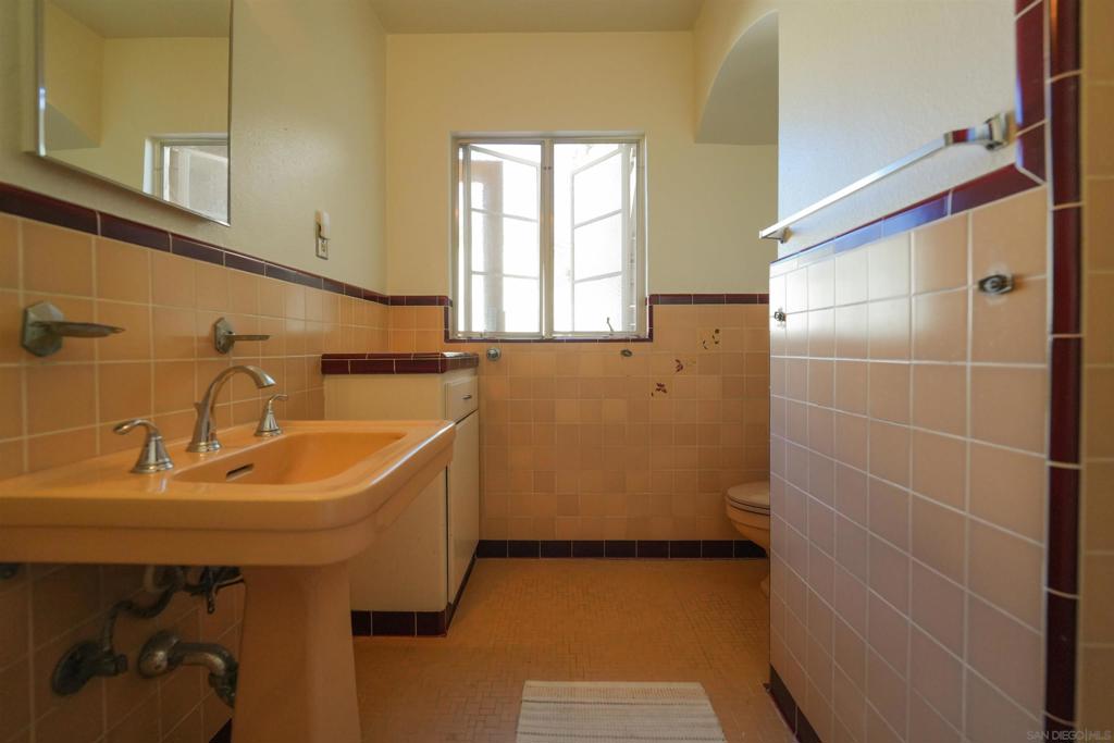 3365 State St Property Photo 19