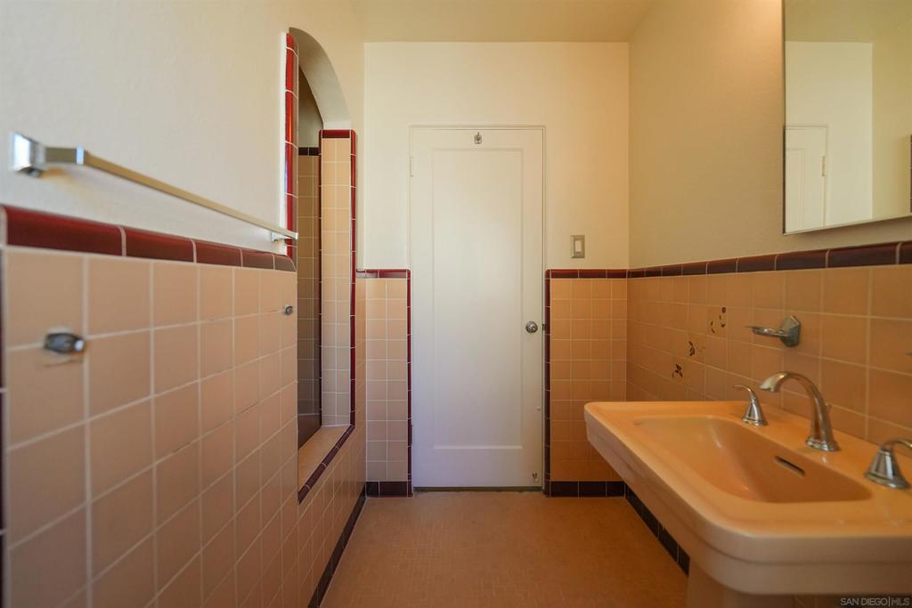 3365 State St Property Photo 20