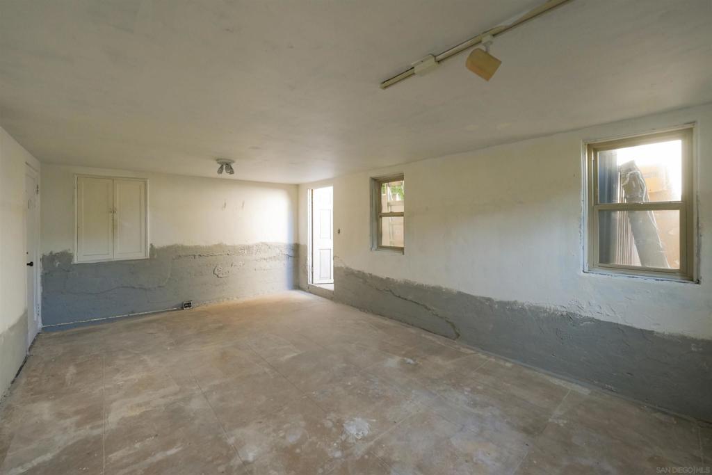 3365 State St Property Photo 53