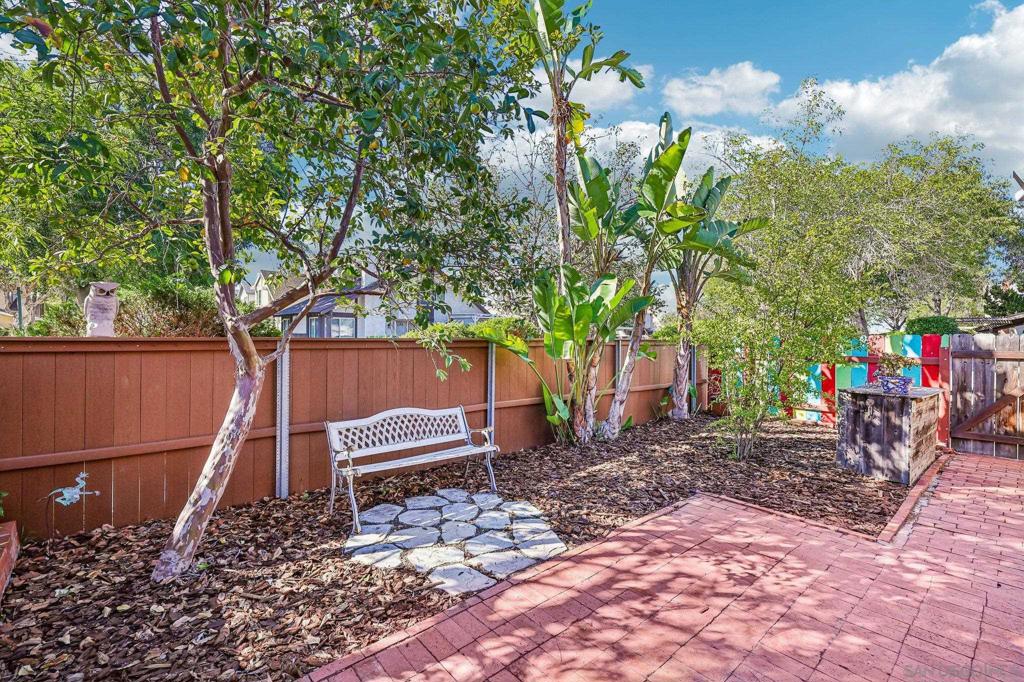 10664 Escobar Property Photo 28
