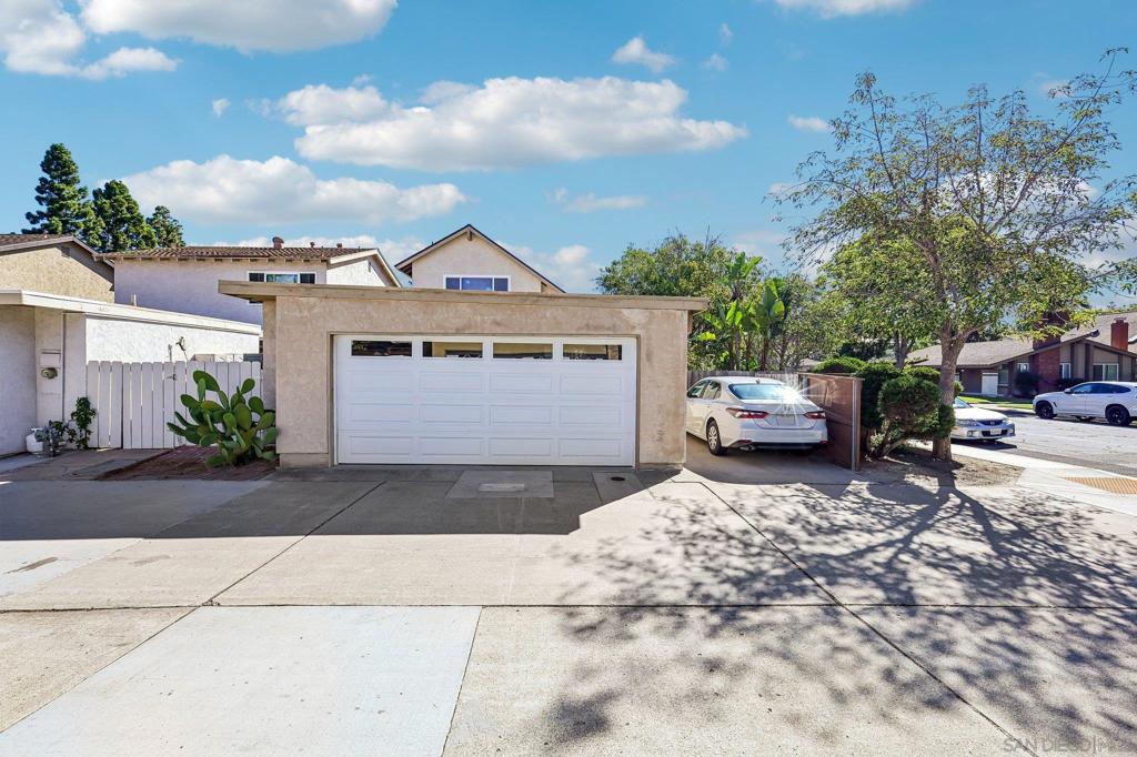 10664 Escobar Property Photo 32