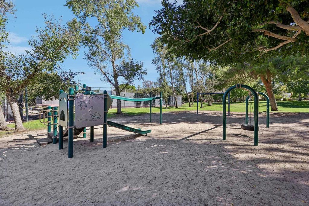 10664 Escobar Property Photo 44