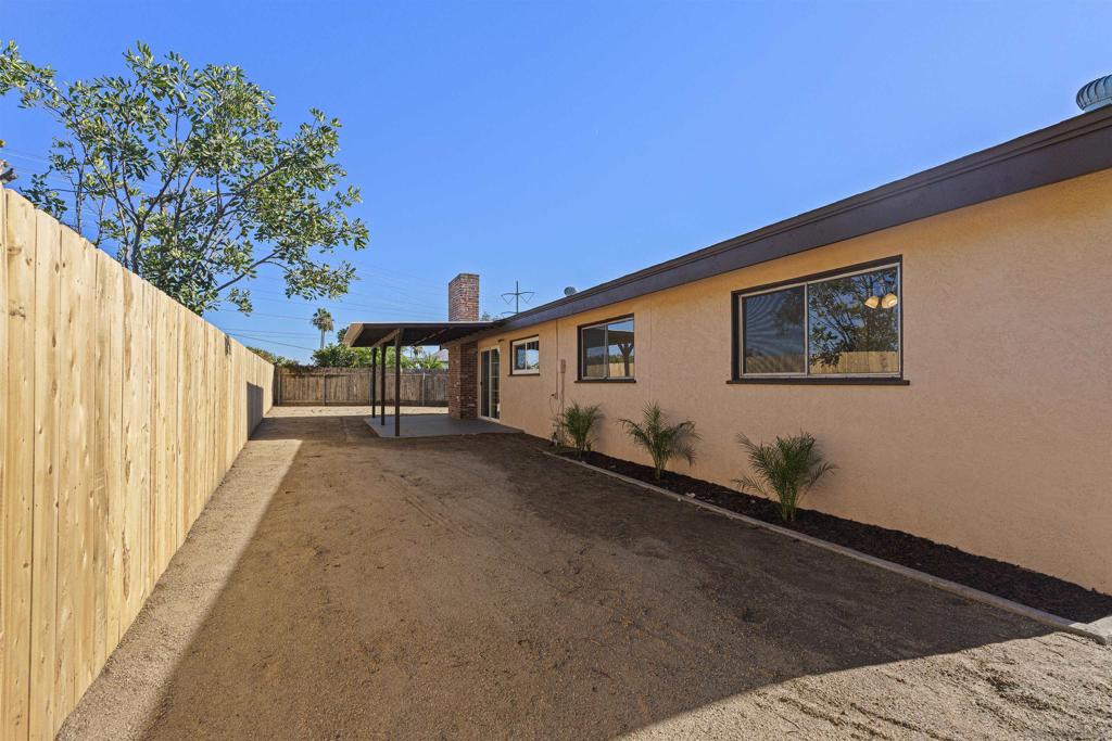 5090 Mount Harris Drive Property Photo 28