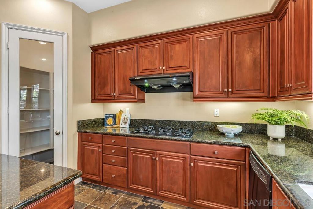 13834 Kerry Lane Property Photo 25