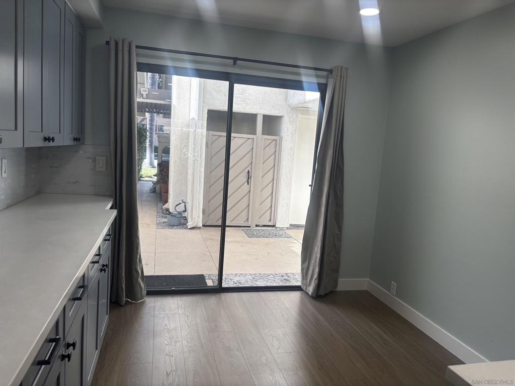 16057 Via De Las Palmas Property Photo 16