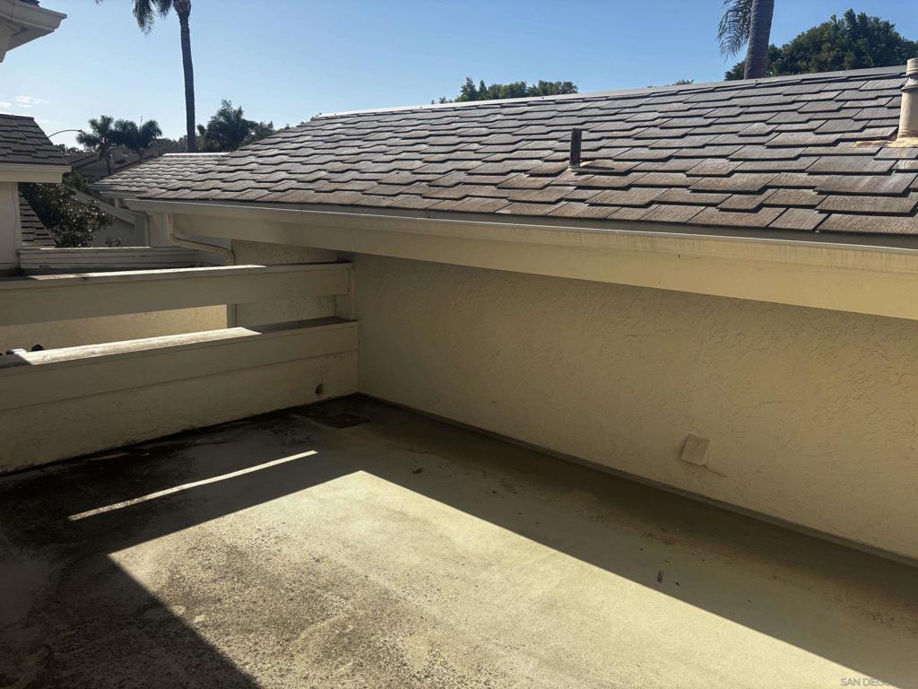 16057 Via De Las Palmas Property Photo 26