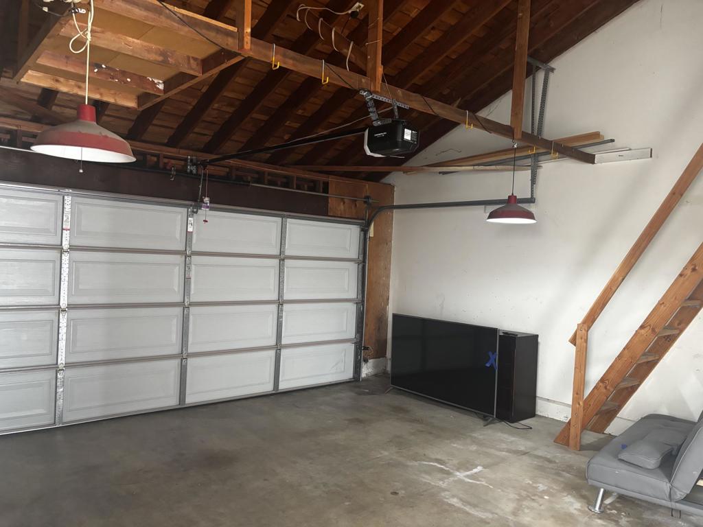 16057 Via De Las Palmas Property Photo 28