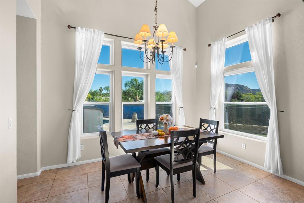 13654 Summer Glen Vista Property Photo 8