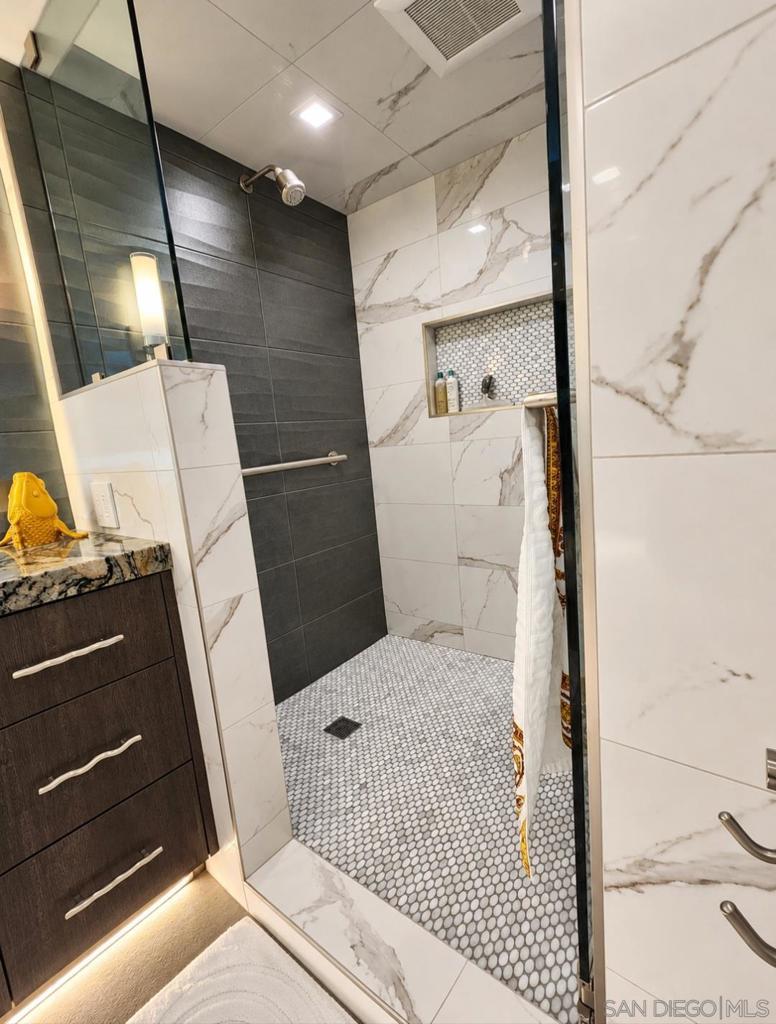 1760 Avenida Del Mundo 308 Property Photo 18